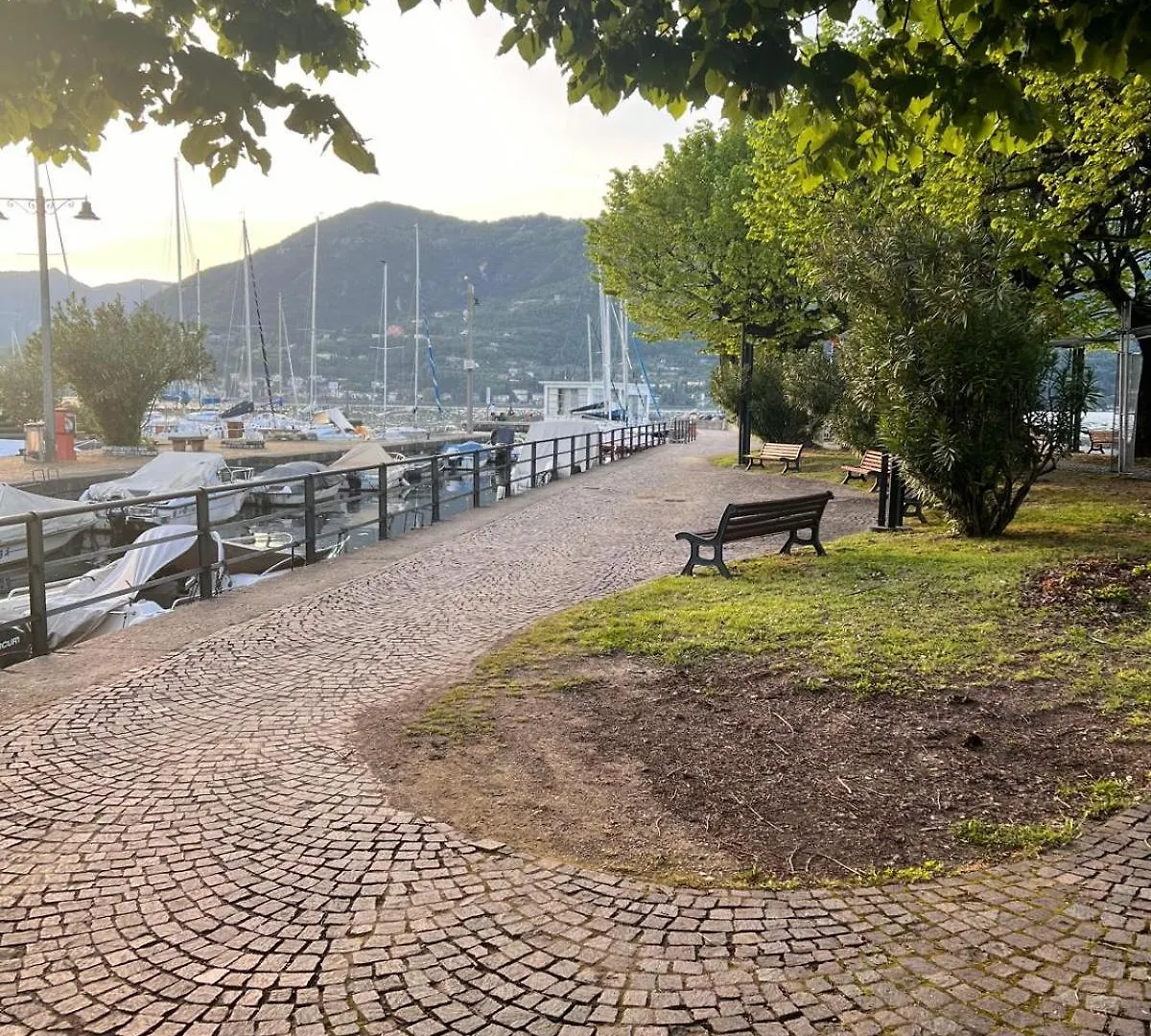 La Finestra Sul Garda Dreaming Holidays San Felice del Benaco