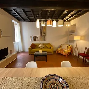  Apartment Downtown By Ghor Italien