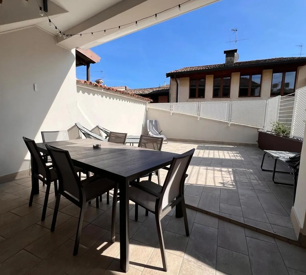 Apartment La Finestra Sul Garda Dreaming Holidays San Felice del Benaco