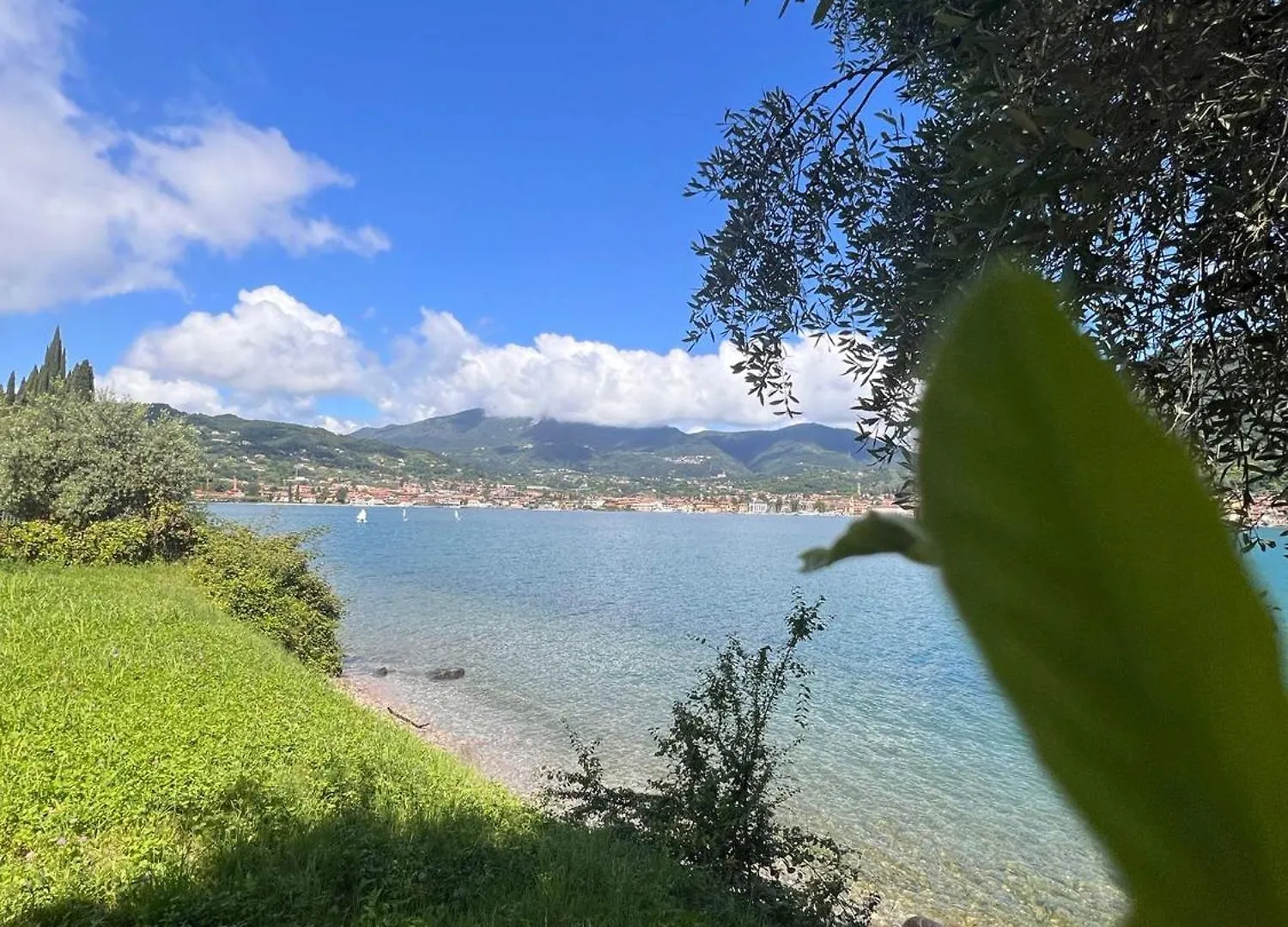 La Finestra Sul Garda Dreaming Holidays San Felice del Benaco 0*,