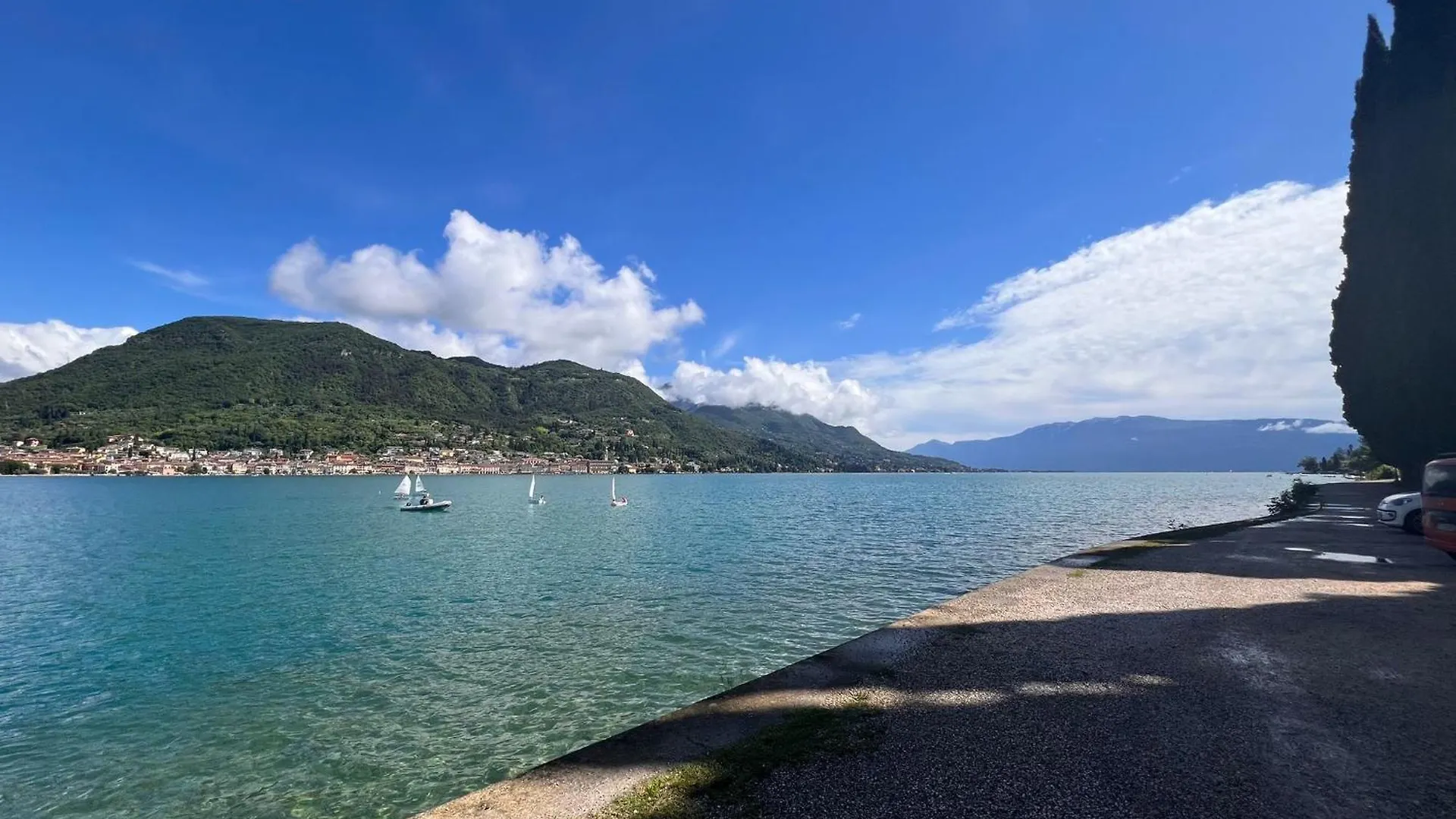 La Finestra Sul Garda Dreaming Holidays San Felice del Benaco Italien