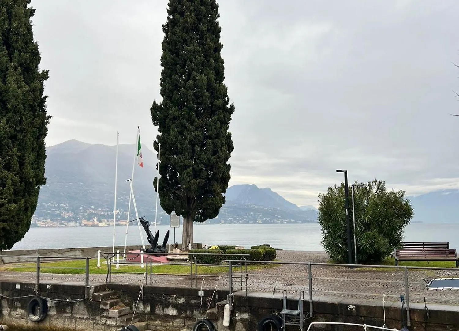 La Finestra Sul Garda Dreaming Holidays San Felice del Benaco Apartment