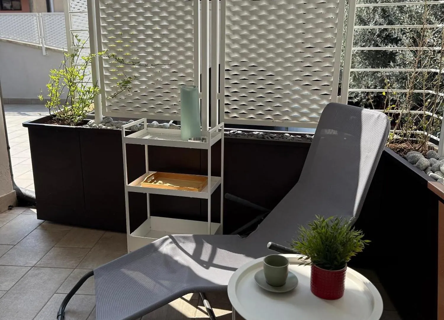 Apartment La Finestra Sul Garda Dreaming Holidays San Felice del Benaco Italien